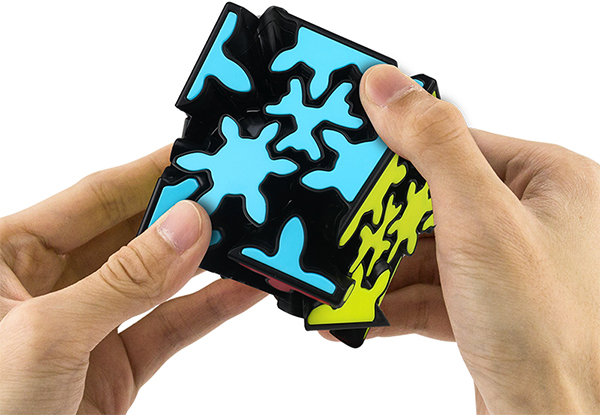 QiYi MoFangGe Crazy Gear Cube